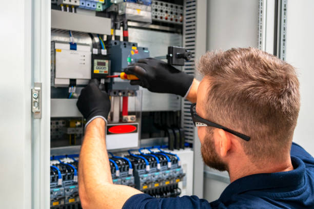 Affordable Emergency Electrician in Weatherby Lake, MO
